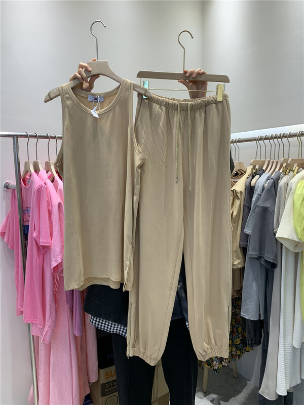 [Yan Zhen] Korean sleeveless vest + slim casual pants set 35712# PCZ