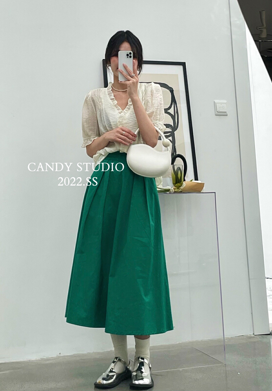 [candy] V-neck simple single breasted shirt 8158# zjy