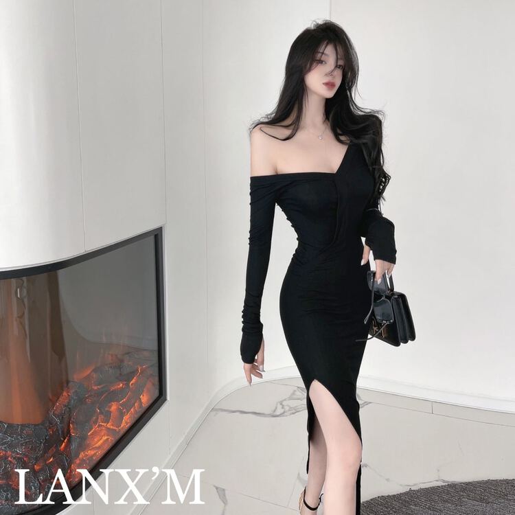 New year in early spring! [lanxm] irregular slit slim dress 18010# JJ