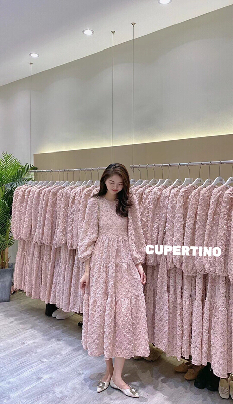 New in early summer! [Cupertino] heavy industry petal lace slim dress 8204# Cl