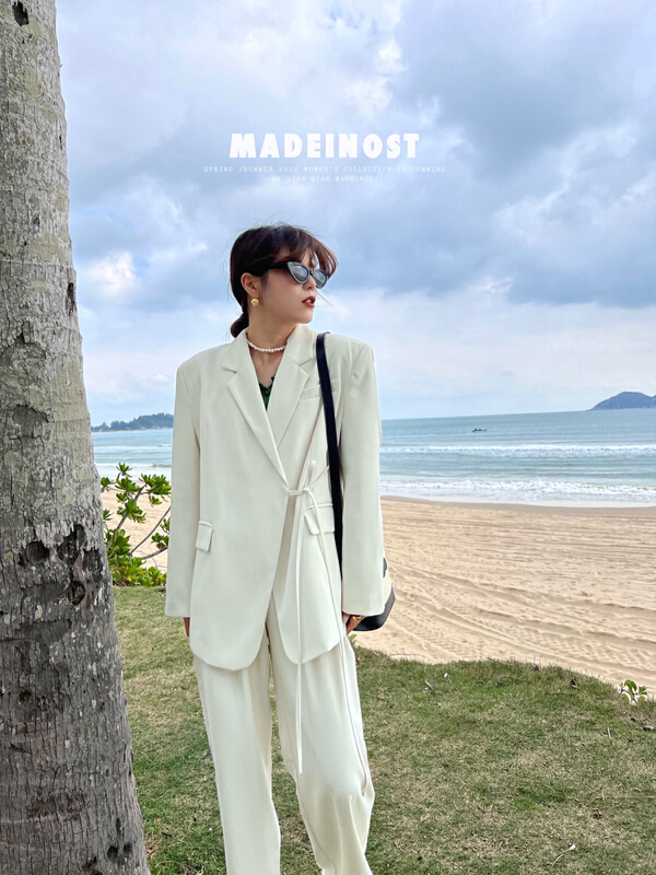 goods in stock! New year in early spring! [OSHA madeinost] very simple style loose bandage silhouette suit 86086# ll