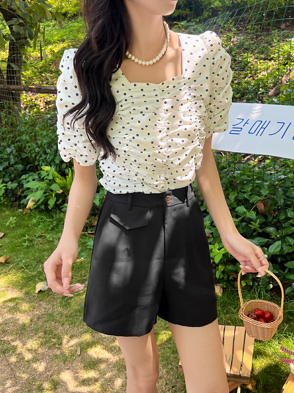 [rong'er family] square neck pleated wave dot blouse 51978# hjy