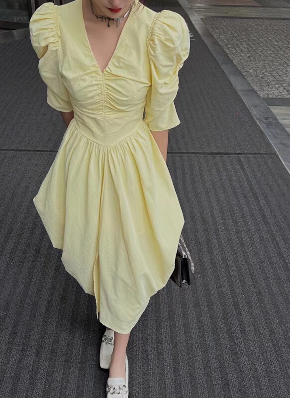 Original price 168.99! [ESU] Korean V-neck Pleated Dress 3759# ozq