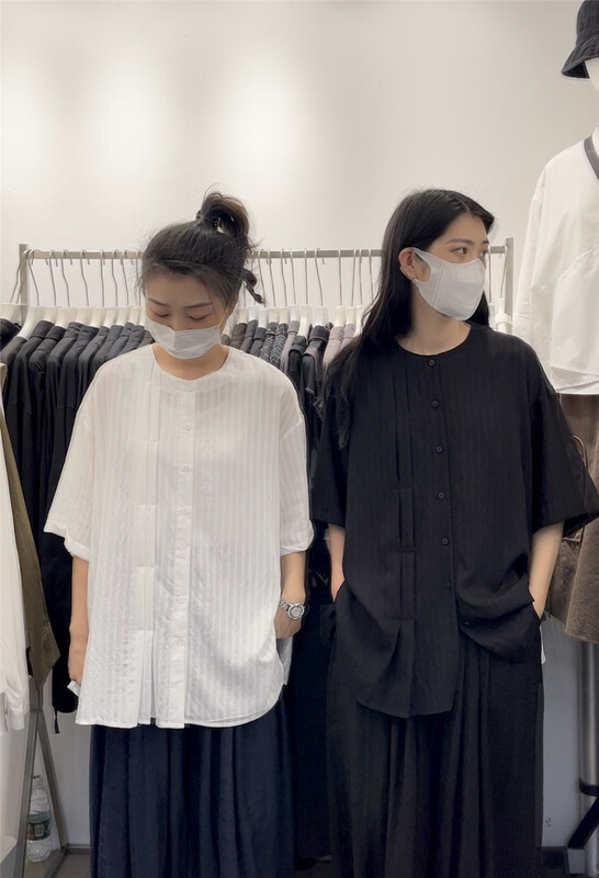 goods in stock! [three and two out] single breasted fashion Korean shirt 99051# L