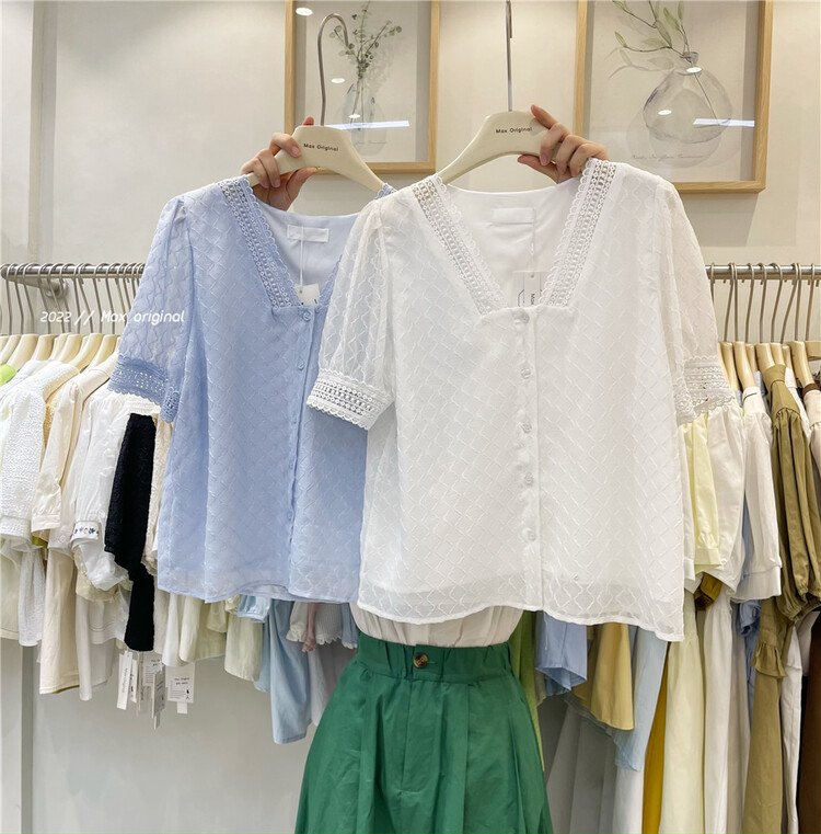 New in early summer! [Max original] V-neck hollow out breasted shirt 98117# HBx