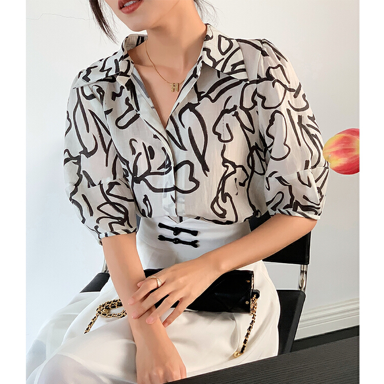 New in early summer! [Hanna inclusive] fashion slim loose shirt 10013# XJ