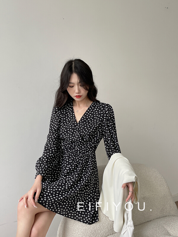 New year in early spring! [EI fi you] small fresh V-neck floral waist dress 1975# LSL