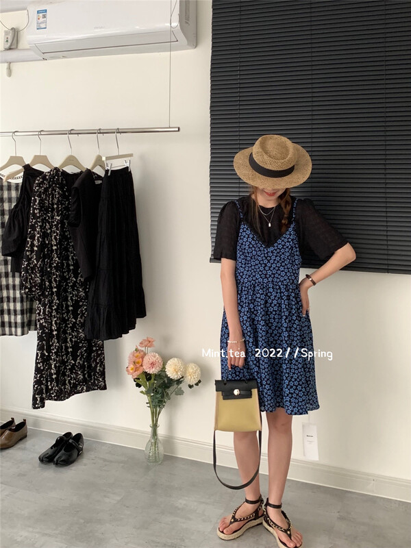 [mint tea] Korean round neck bubble sleeve blouse + Fresh broken flower suspender dress set 22918# zjy