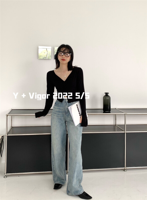 New year in early spring! 【Y ➕ Vigor] solid color simple and versatile slim fit short long sleeve T-shirt 1036# LSL