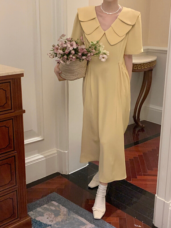 [timely rain] Korean style, French style, retro temperament, goose yellow and foreign style, three-layer petal V-neck design, high waist dress 51259# WPL