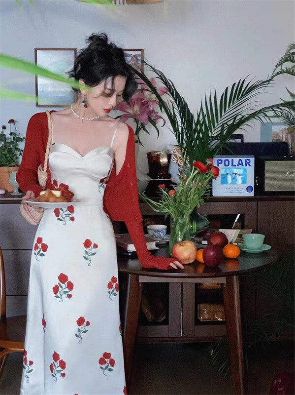 New year in early spring! [tangtangtangjia] Vintage printed suspender dress 2805# PCZ