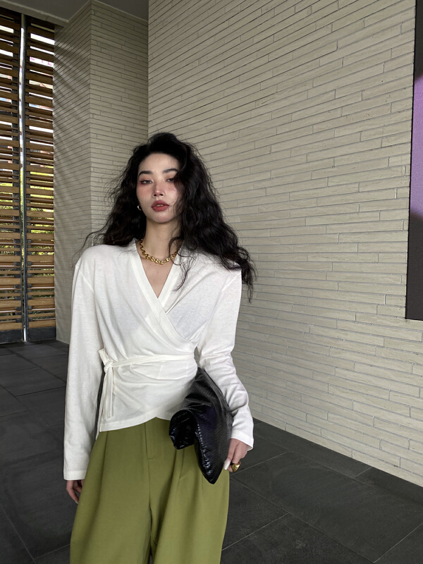 New year in early spring! [f (x)] Korean bandage V-Neck Sweater t10300# ozq