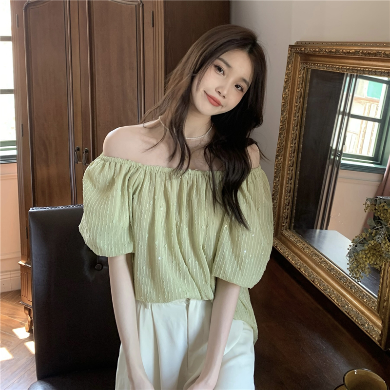 Real price! Green one line collar off shoulder shirt bubble short sleeve loose design sense niche top