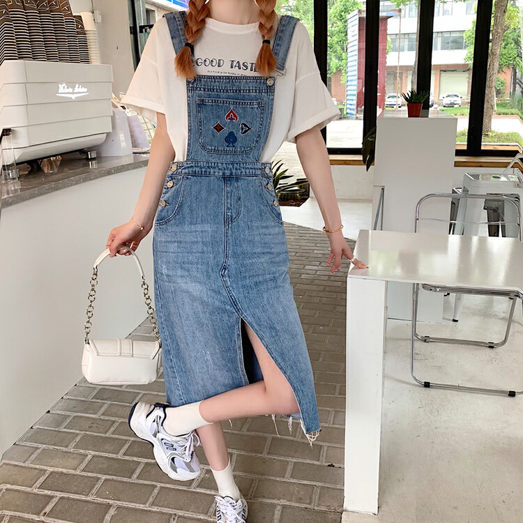 New year in early spring! [timely rain] Han Feng ins DESIGN EMBROIDERED slit denim strap skirt (excluding inner lap) 20010# WPL