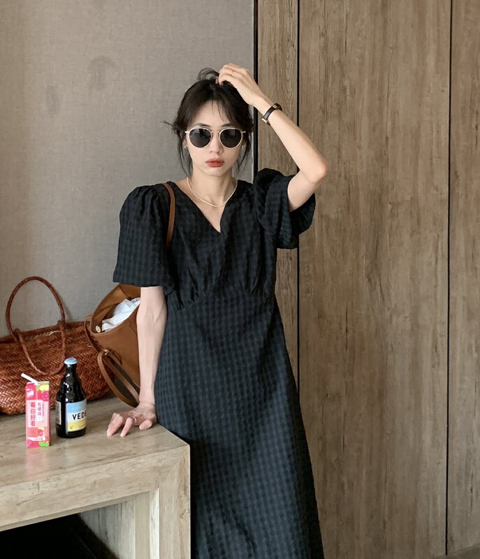 goods in stock! [y.jia Yijia] aging French V-neck Plaid bubble sleeve dress 5632# PCZ