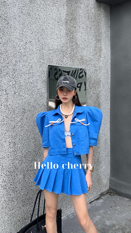 New in early summer! [Hello cherry] temperament bow coat + high waist solid color pleated skirt set (with bow) ff203# WTT