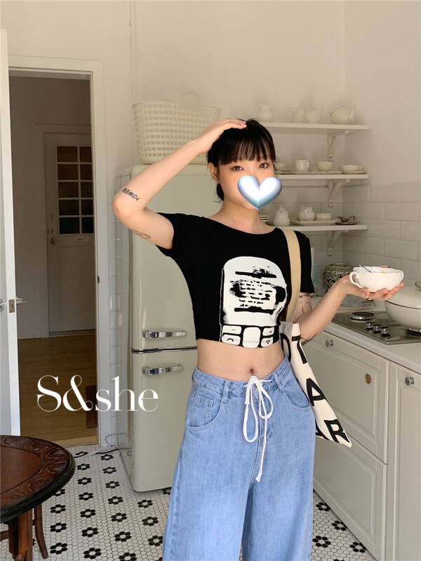 [she] modern hot girl short short short sleeve T-shirt 1190a# XJ