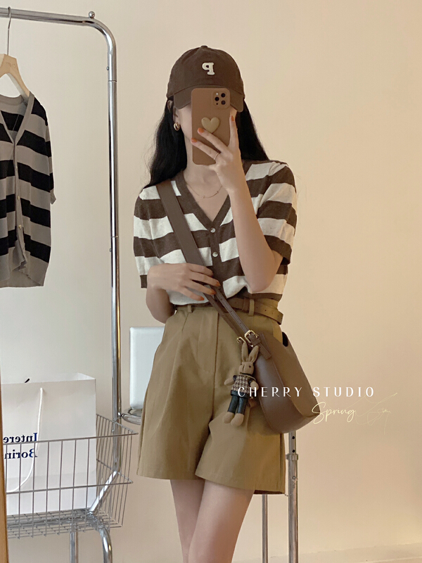 【CHERRY  STUDIO】韓版休閒條紋V領針織衫  5092#  HBX