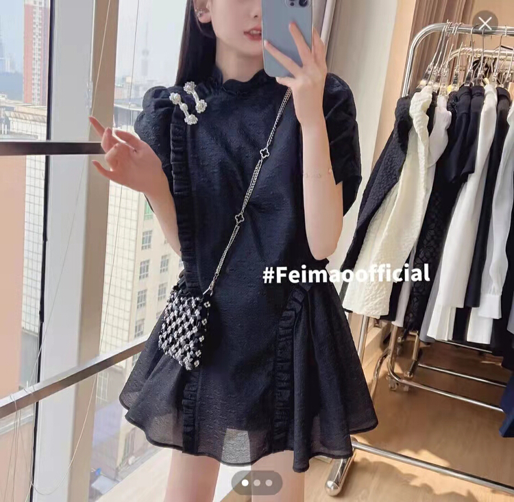 [Yingying new clothes] retro bubble sleeves, a small number of buttons, and a fungus edge dress 7040# Cl