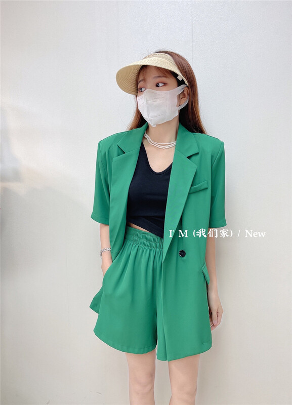 [I'm] temperament double button short sleeve suit + solid casual shorts two piece suit 2029# cqw