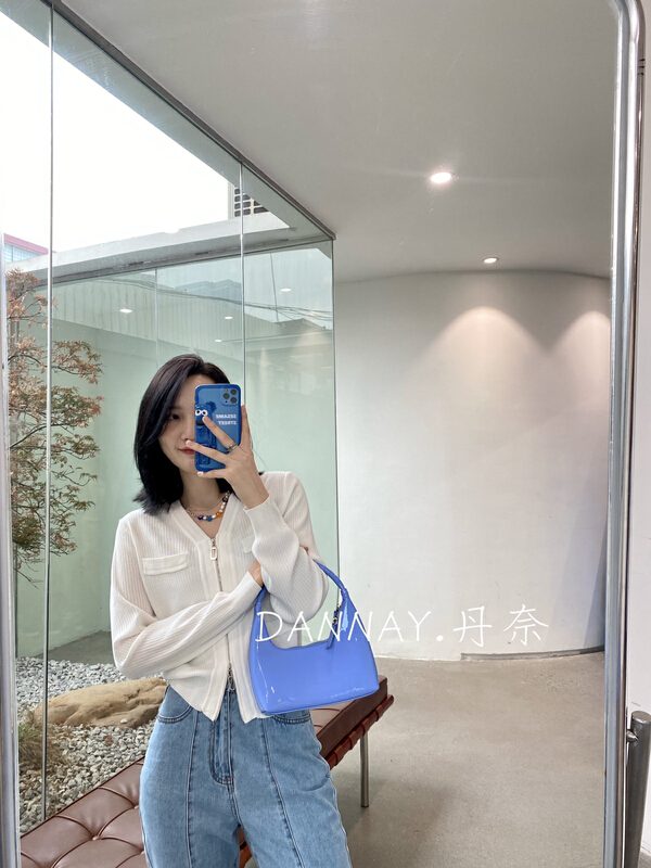 New year in early spring! [dannay] Korean version simple and versatile solid color V-neck knitted cardigan dannay: nano Tencel V-neck small slim knitted zipper cardigan # jhy