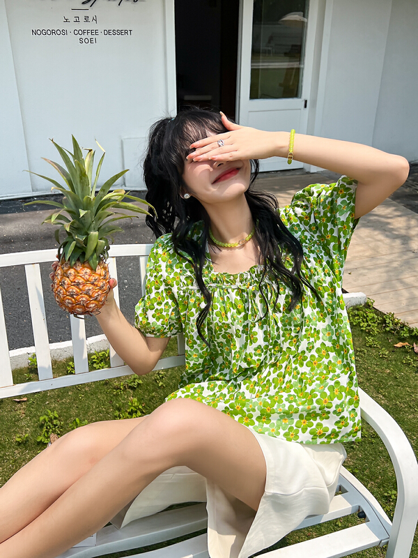 [rong'er family] small fresh square collar floral blouse 60659# hjy