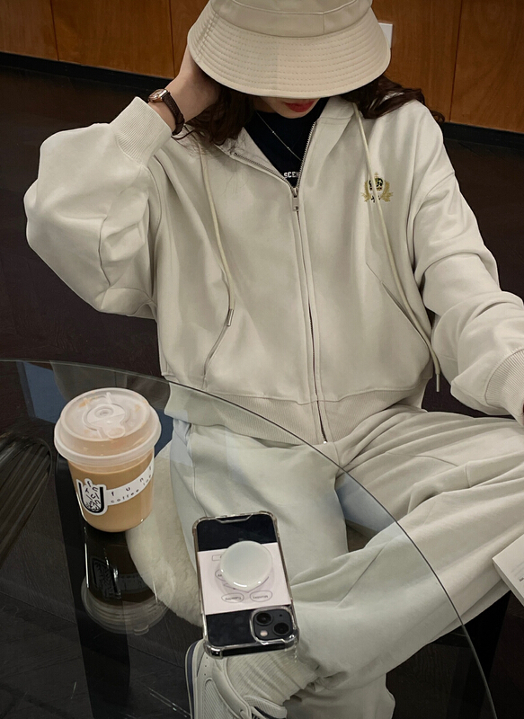New year in early spring! [Hello September] embroidered hooded fashion sweater h2277# CLS