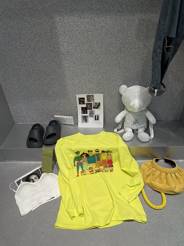 goods in stock! [bobo1972] crayon small new print loose long sleeve T-shirt al226698# ozq