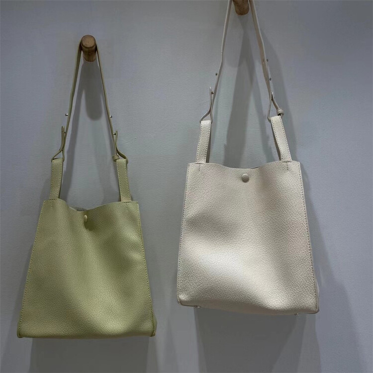 [misslan] soft leather hand-held ear child mother single shoulder bag (with small bag) e127# XJ