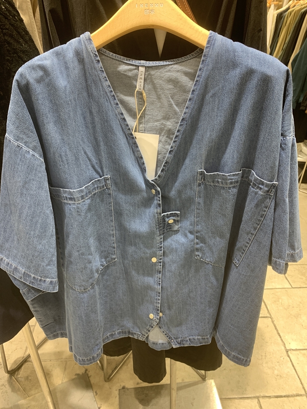 New year in early spring! [twenty printed wood] Korean loose solid color shirt 692526# XYY