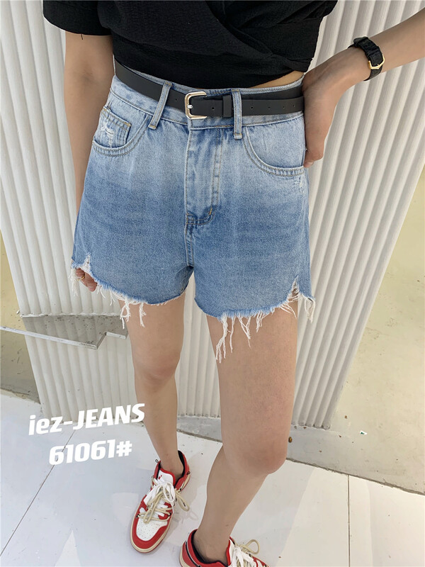 [IEZ] Korean gradient comfortable denim shorts (with belt) 61061# hyy