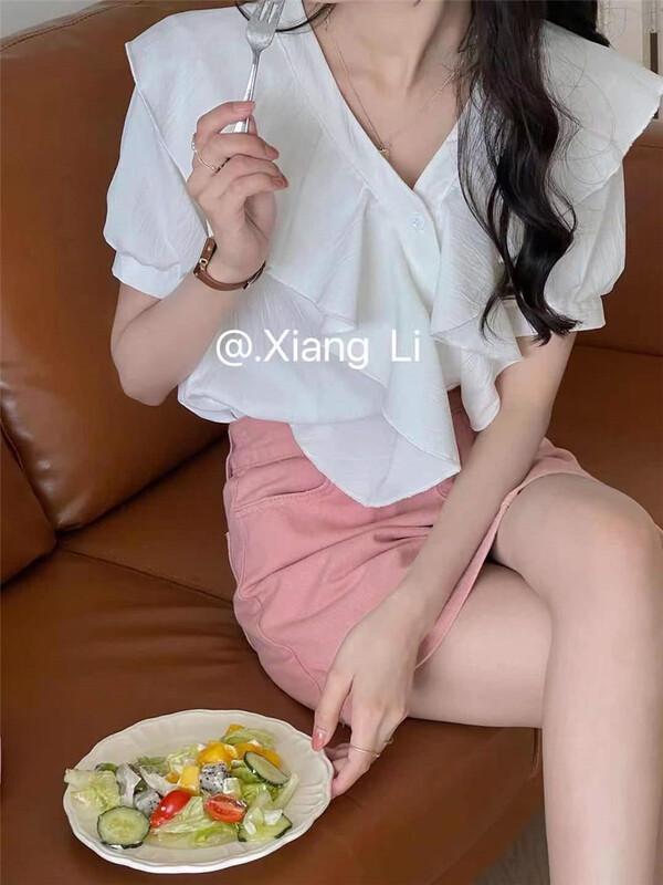 New in early summer! [Xiangli] French V-neck Ruffle short sleeved shirt 6011# PCZ