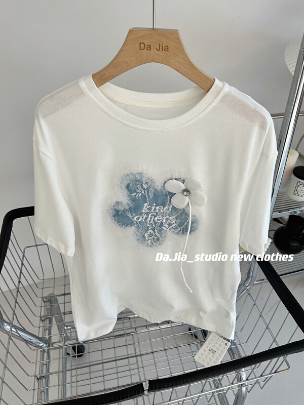 [Dajia] Korean flower embroidery loose short sleeve T-shirt 22316# CLS