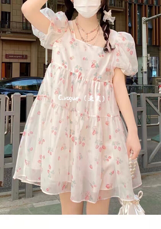 【C.VOGUE】甜美可愛草莓方領網紗連衣裙  88860#  PCZ