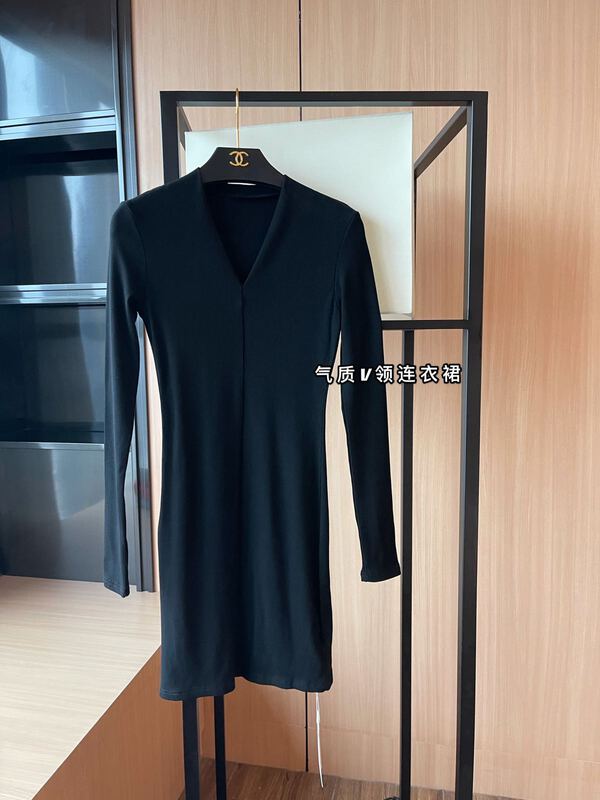 New year in early spring! [O.S] big woman elegant V-neck dress 576# XYJ