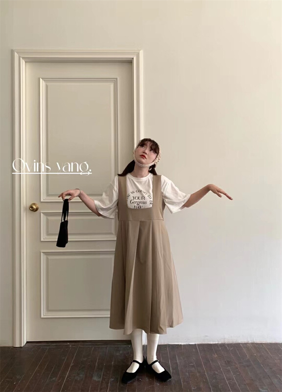 New year in early spring! [ovinsyang] Korean solid color pleated strap skirt (only skirts) 8609# WTT