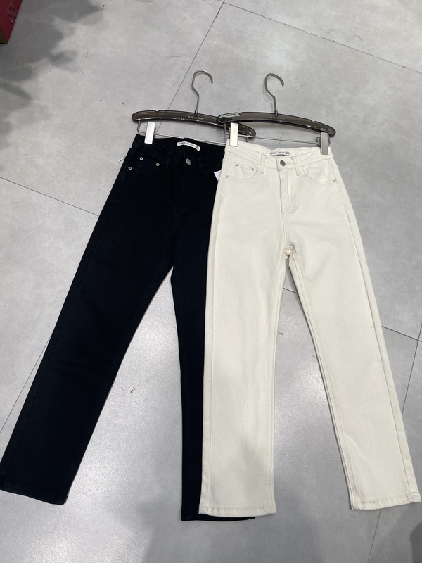 goods in stock! [Korean original] Korean version of cigarette tube fashion jeans 7030# L