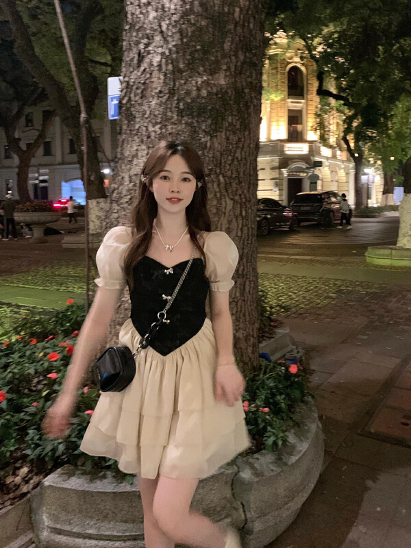 [x · h studio] elegant and fashionable bubble sleeve waist closing slim dress 962# ozq