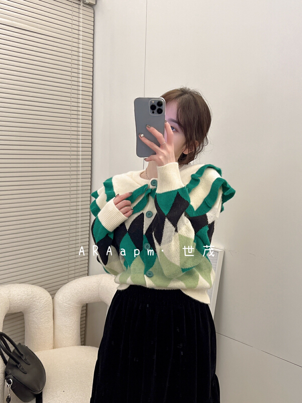 goods in stock! [Feimao Philippine cat] design sense breasted Korean warm sweater ym-9303# LSL