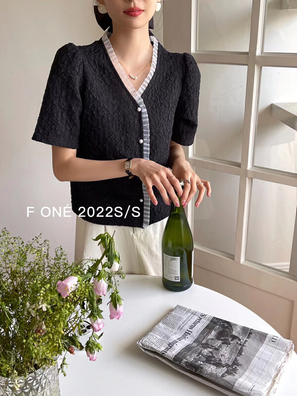 [f one] versatile V-neck shirt 56200# WPL