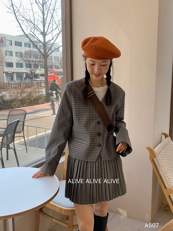 [alive] Hong Kong Style Vintage Plaid suit + pleated skirt suit 12987# lwy