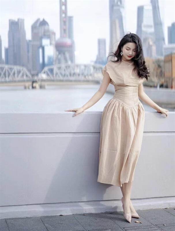 New in early summer! [Yandian] little woman light familiar medium length solid dress 3128# JJ