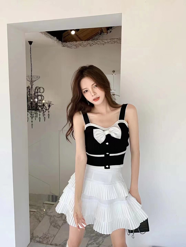 New year in early spring! [pan] small fragrant wind drill bow, slim and slim suspender sweater (with Brooch) 00245# PCZ