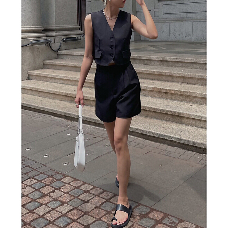 [FabI] Korean V-neck sleeveless vest + comfortable short trousers set 3494-5271# XYJ