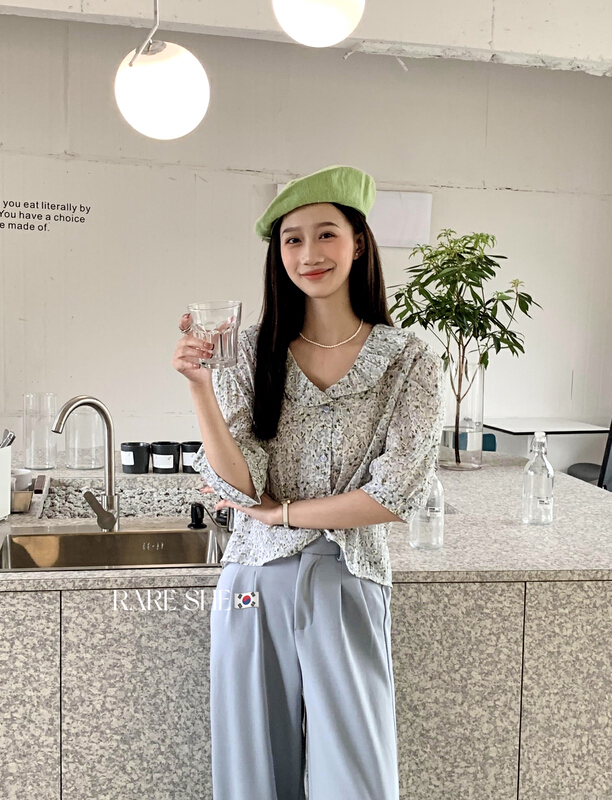 goods in stock! New in early summer! [rare she] small flower doll neck temperament versatile blouse 5215# LSW
