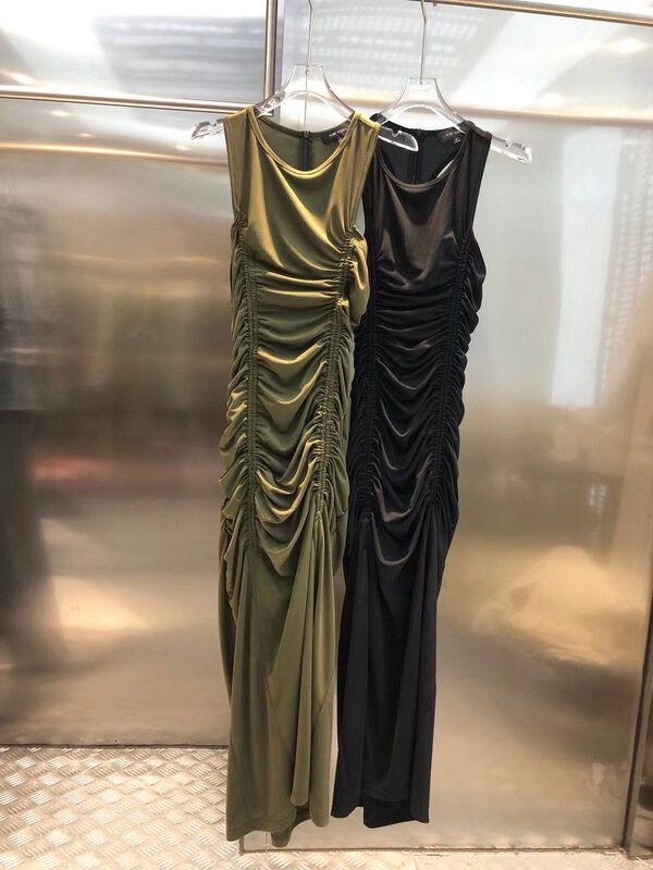 [nm. Girl] little woman round neck pleated suspender dress m20030# JJ