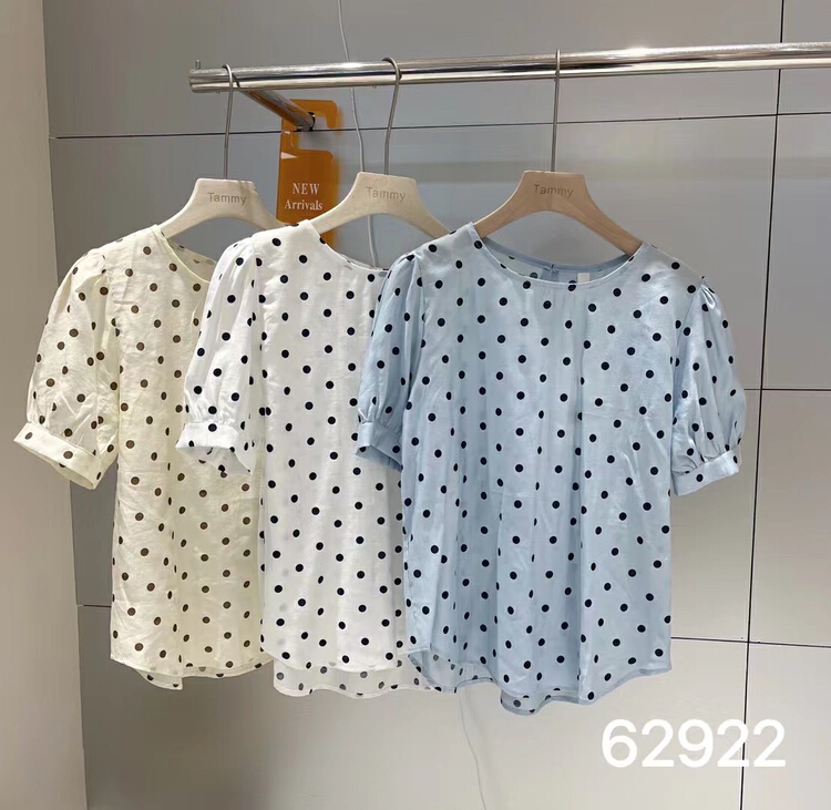 goods in stock! New in early summer! [Tammy] crew neck is simple, loose, thin and versatile, with wave dot blouse 62922# L