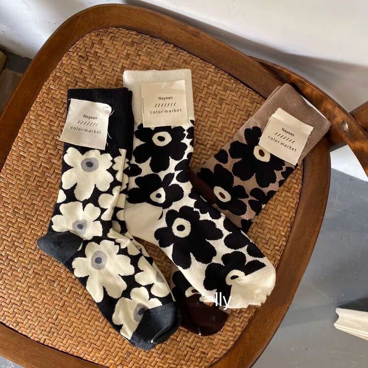 Early winter NEW! [inside] Japanese Vintage flower age reducing socks n9077# zxl