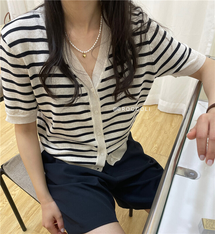 [broccoli] Korean V-neck classic striped sweater 1016# zjy
