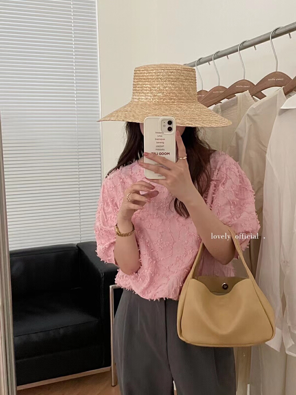 【 love 】 temperament round neck fashion blouse (only selling blouses) s1303# HBx